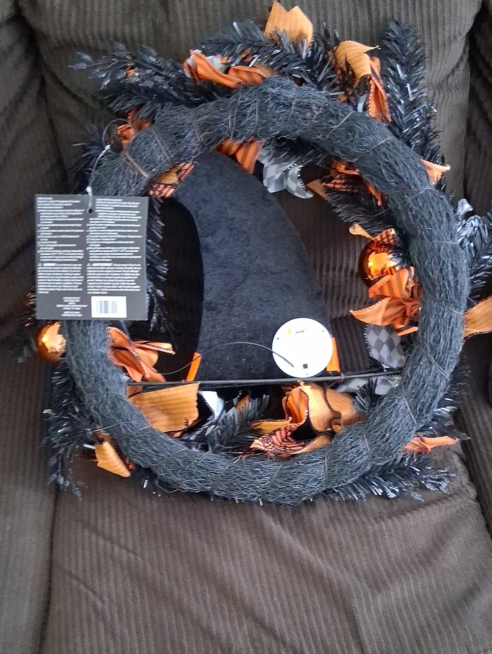 Ashland Black and Orange LED Witch Hat Wreath - Picture 5 of 7